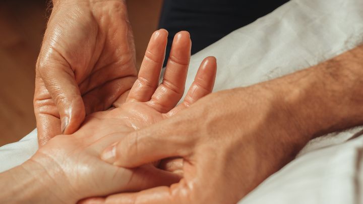 2 טיפולים בהולמס פלייס ספא